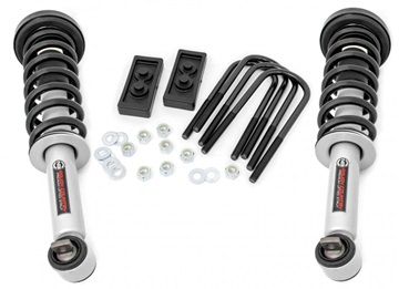 Rough Country 2.5 " kit de levage Avec N3 Jambe De Forces Ford F150 Tremor 2021+